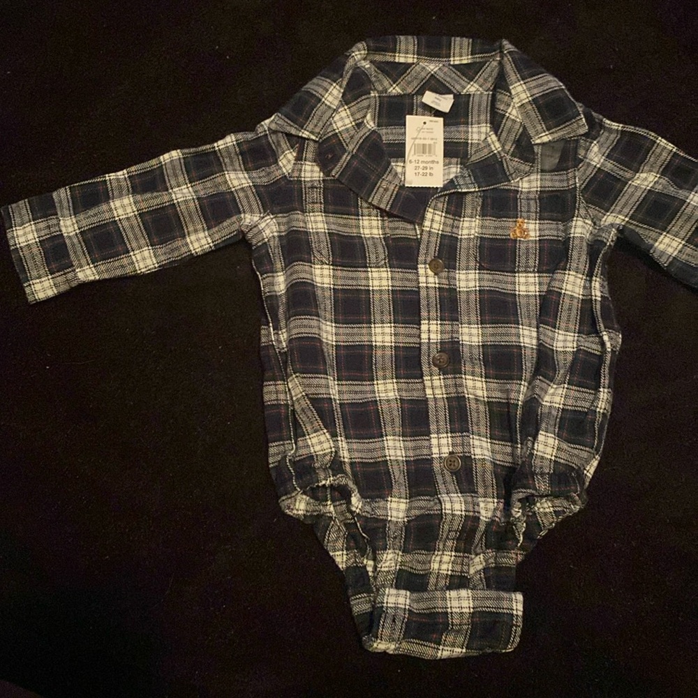 NWT GAP Button Up baby shirt 6-12 month